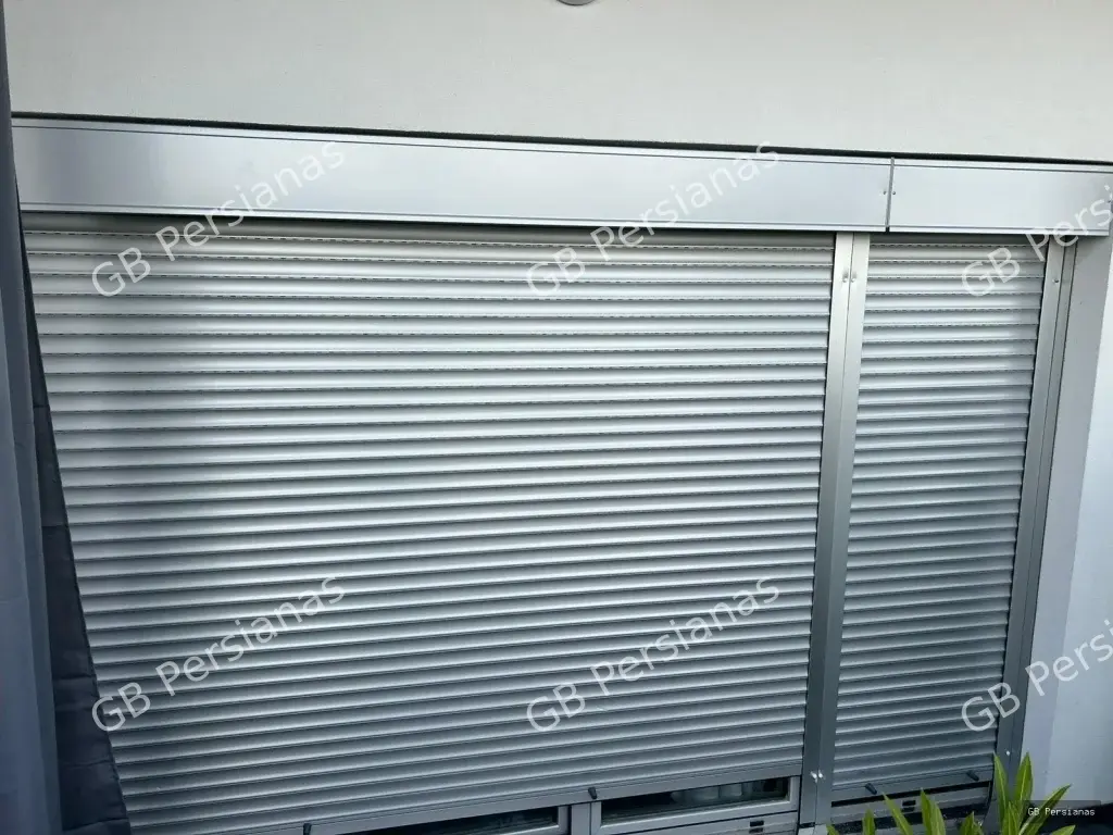Instalación de persianas de aluminio en vivienda de Madrid