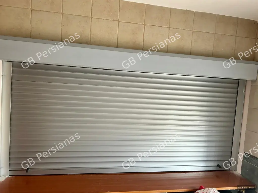 Instalación de persianas de seguridad