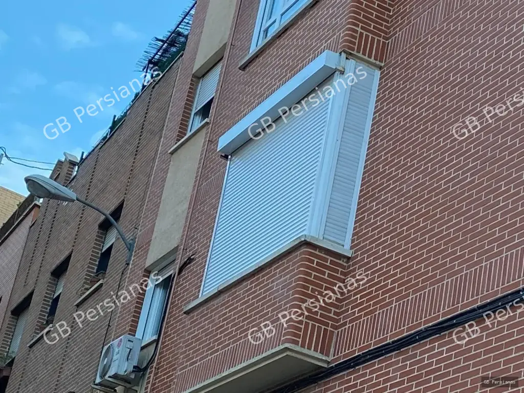 Persianas PVC nuevas instaladas